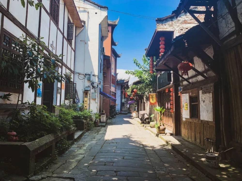 我室友在我买饭说这二十分钟能吃完吗，是指责我还是怎样？游戏画面